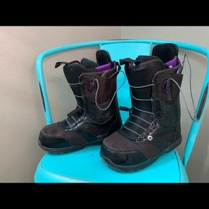 USED Burton Ritual Snowboard Boot (Women’s 6.5)